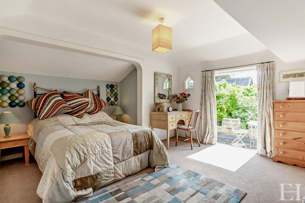 8658493-interiorW...