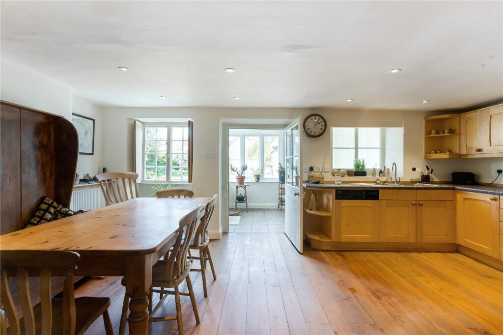 Kitchen/Dining Room