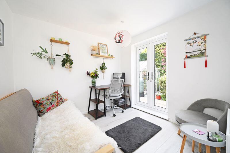 Bedroom/Study