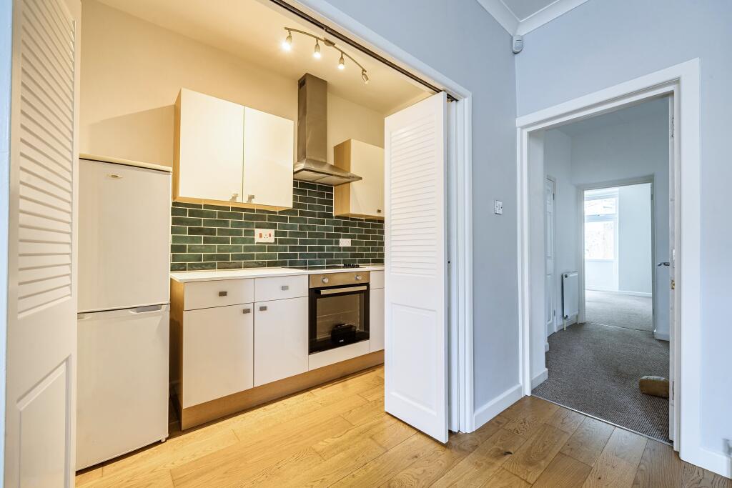 1360372-19-68d6a43e5