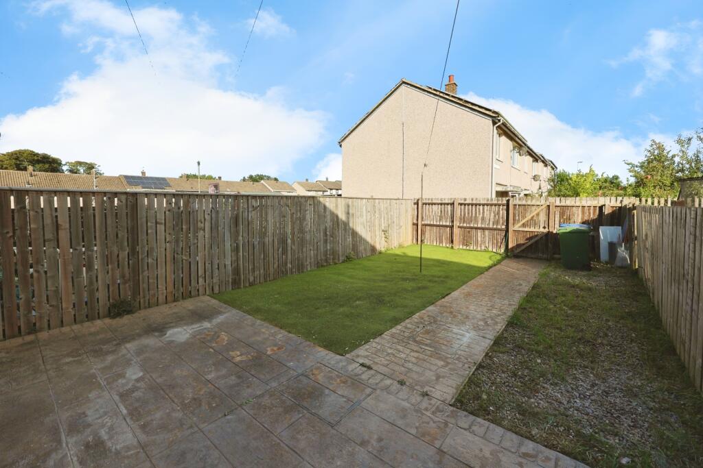 pbox-garden-342205.JPG