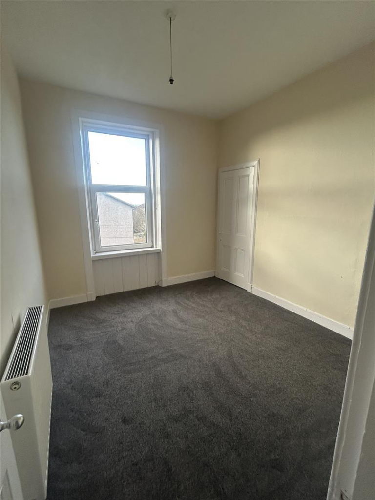 9a Gladstone Road Bedroom.png
