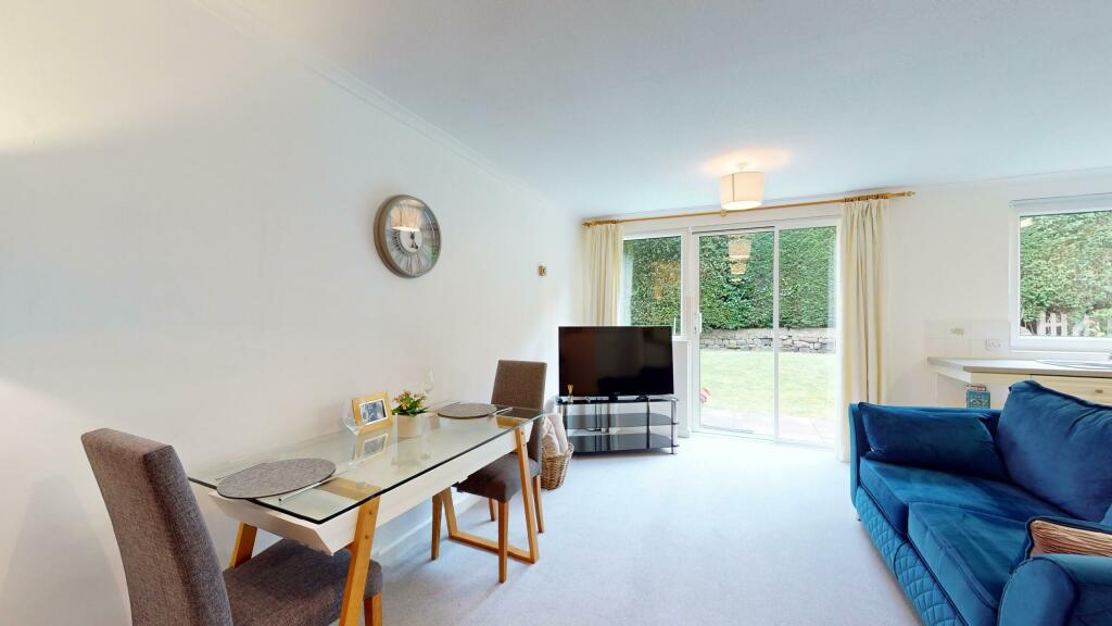 1-Lawns-Hall-Close-08262024_133338