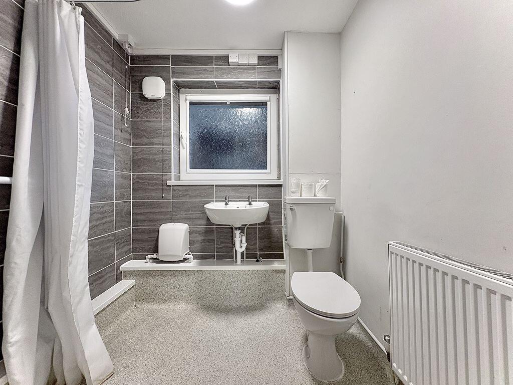 WET ROOM