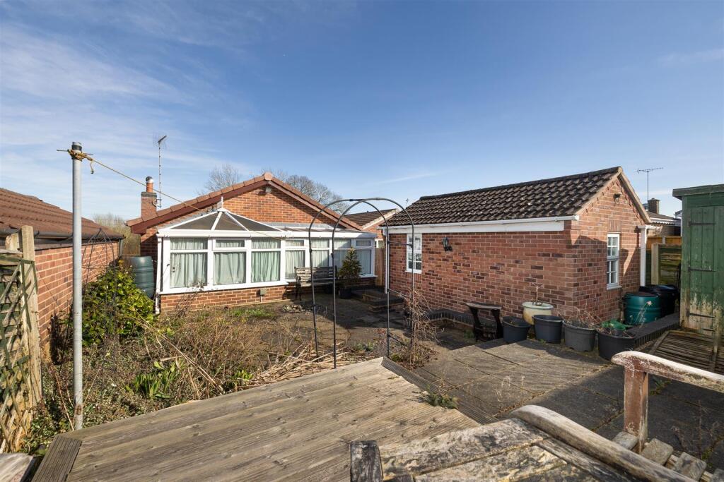 9 Holly Close, Moira