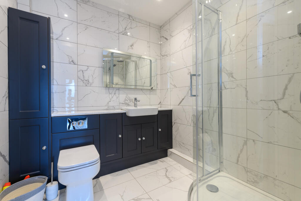 Groundfloor Shower Room