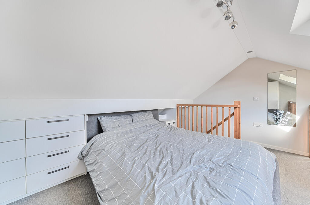 131611915685ae218ee042