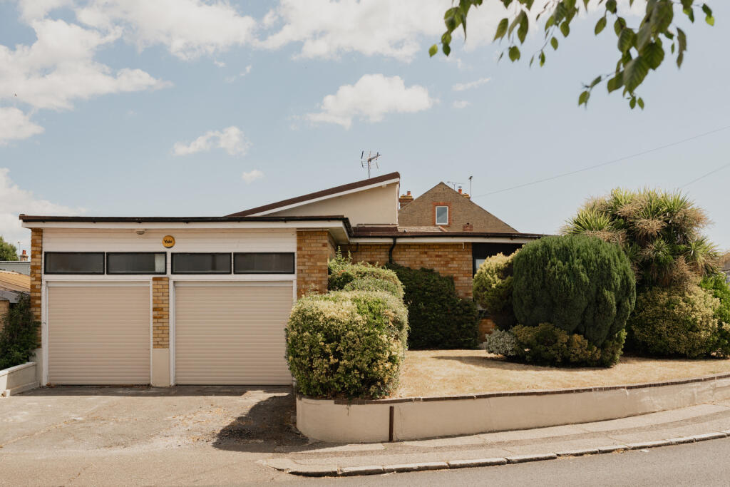 296856 - 67 Shoebury Road, Southend-on-Sea-42.jpg