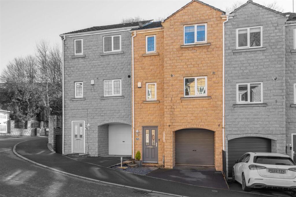 31.1 - 3 Rosevale View HX6 2DW.jpg