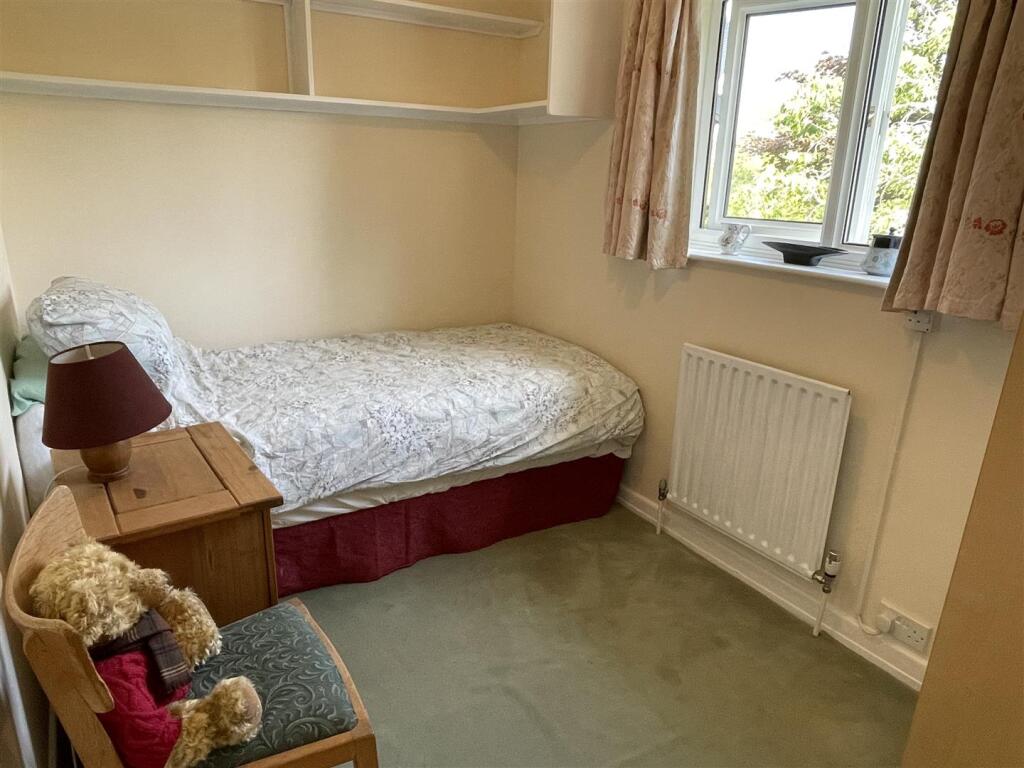 Bedroom 3.jpg