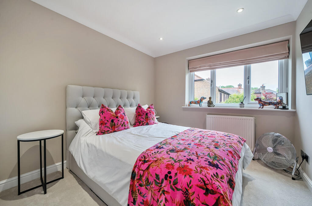 1303505-8-683ee5f...