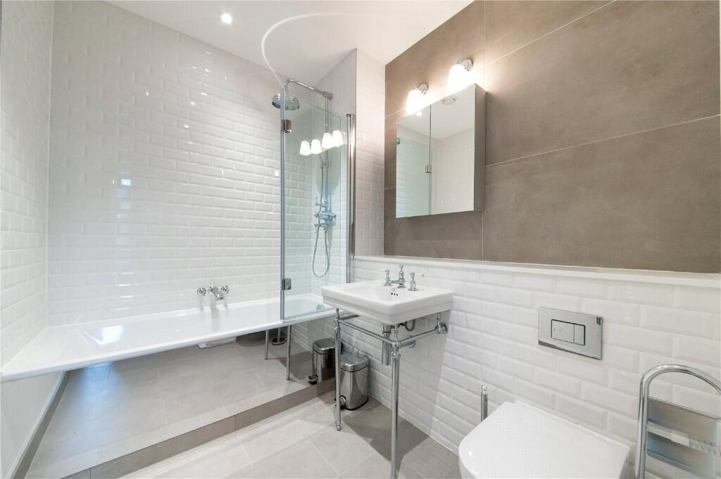 Master Ensuite