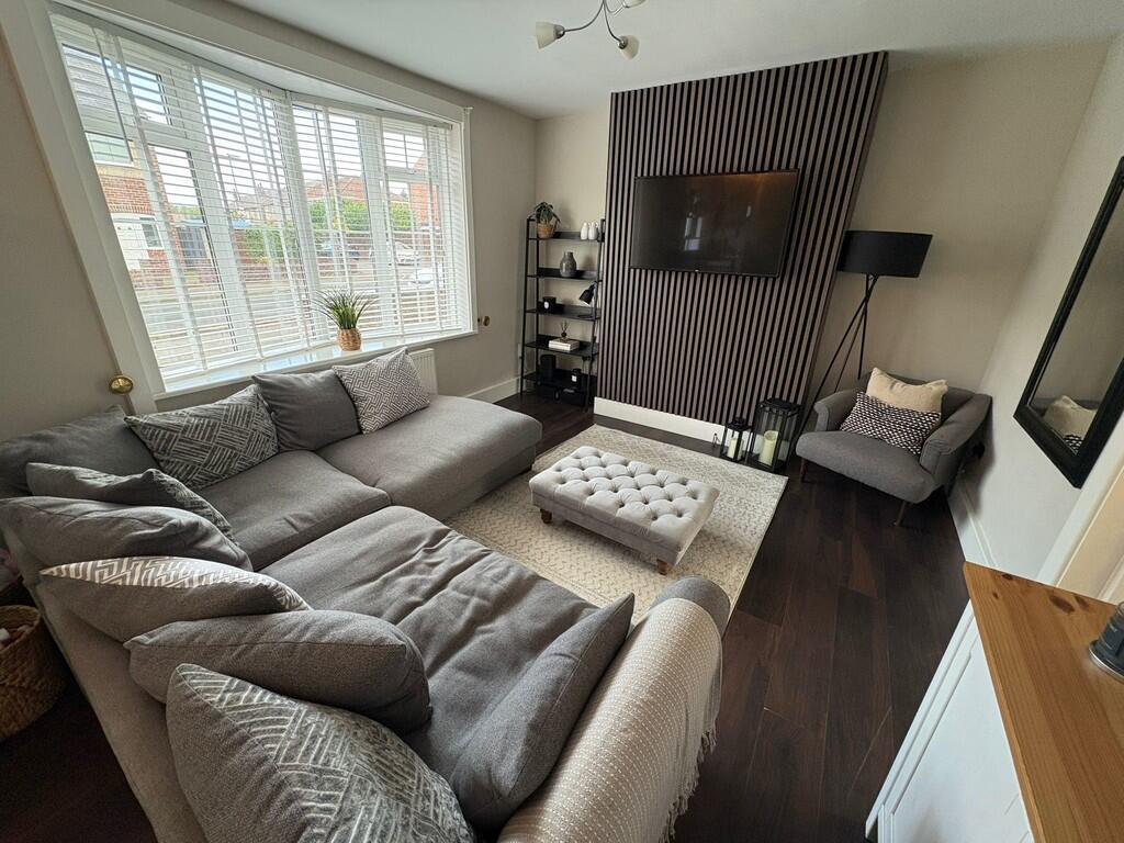 IMG-20250805-WA00...