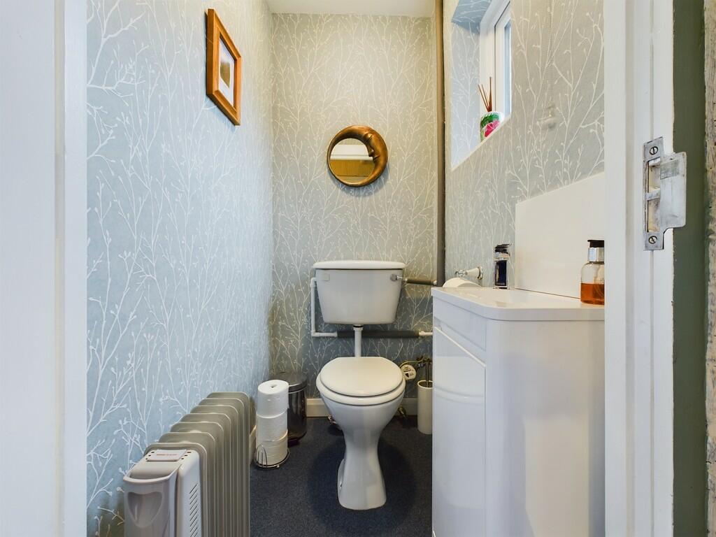 CAM04273G0-PR0031...