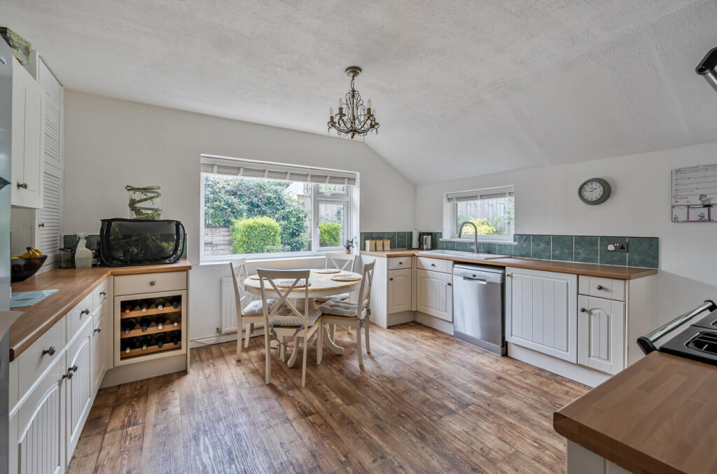 1336103-5-6896224...