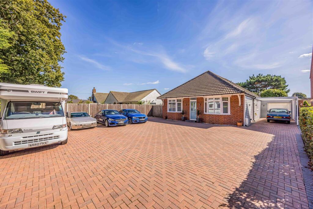 14 Salterns Lane, Hayling Island-Small-PorticoMark