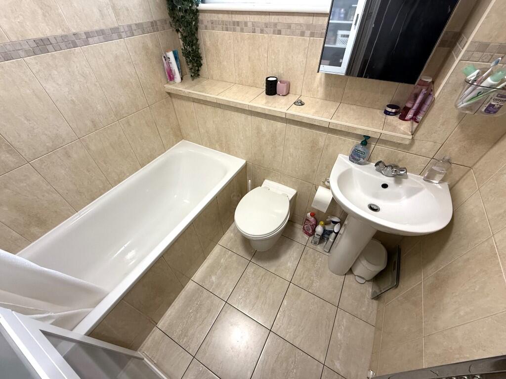 FITTED BATHROOM
