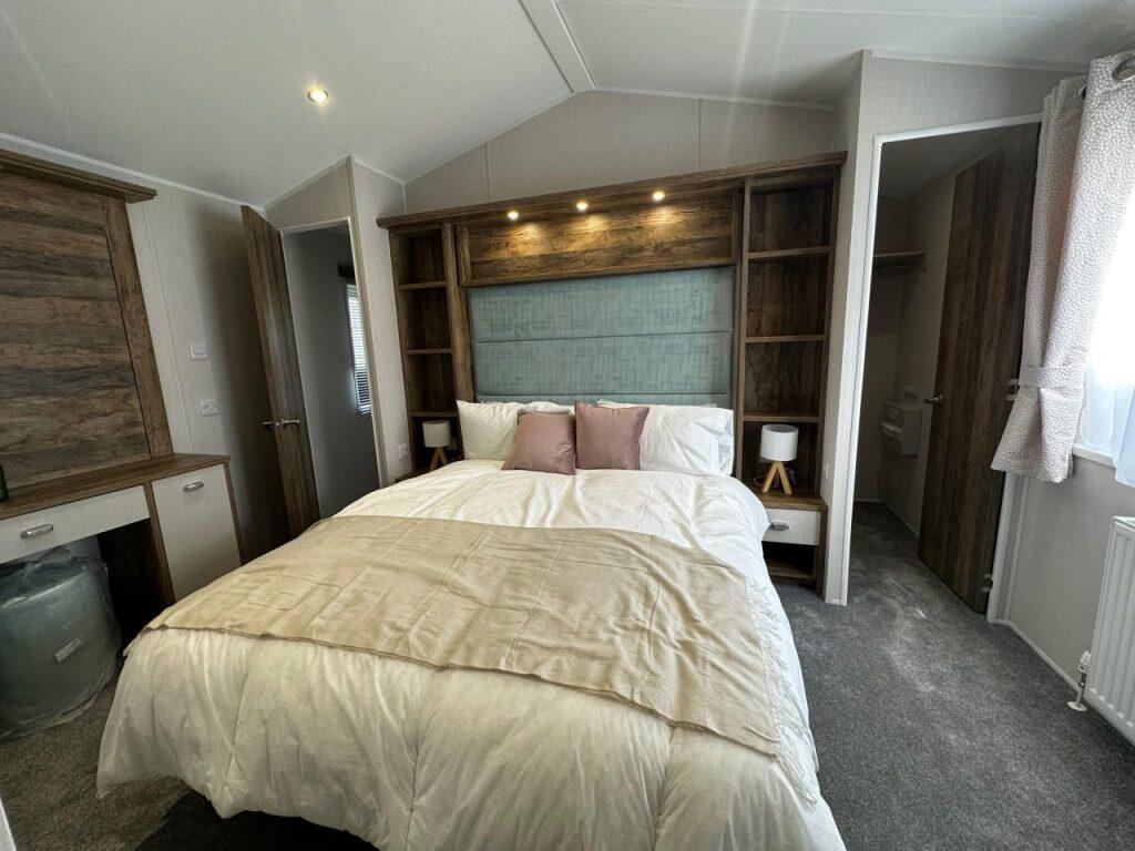 Sheraton Main Bedroom