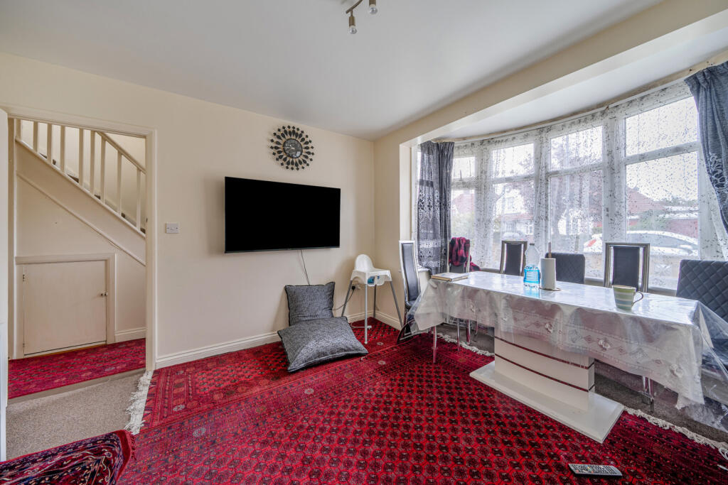 1369945-10-68ef77...