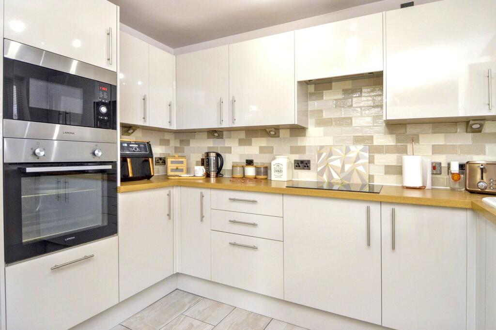 Breakfast Kitchen