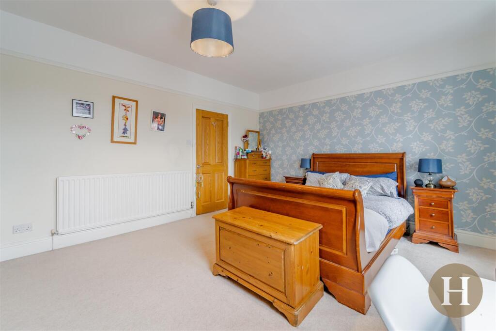 Hadleigh Estate Agents-3.jpg