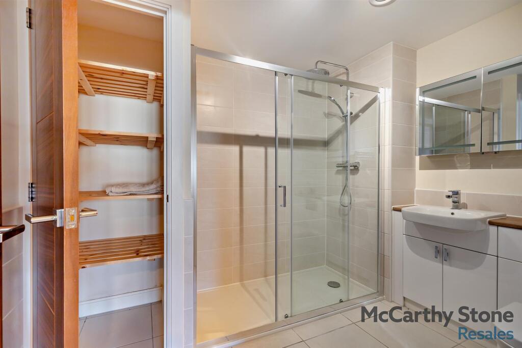 En-Suite Shower Room