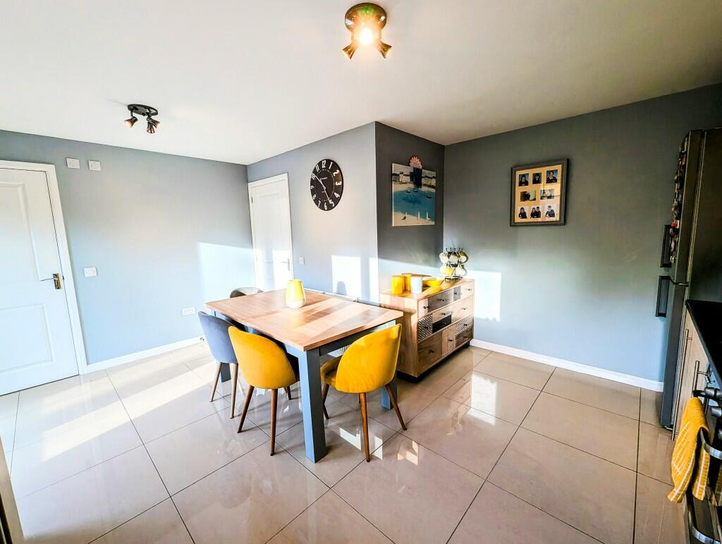 DINING SPACE