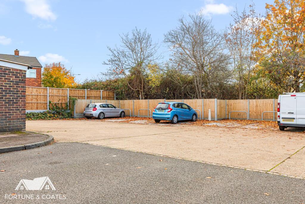 Woodcroft_11.jpg