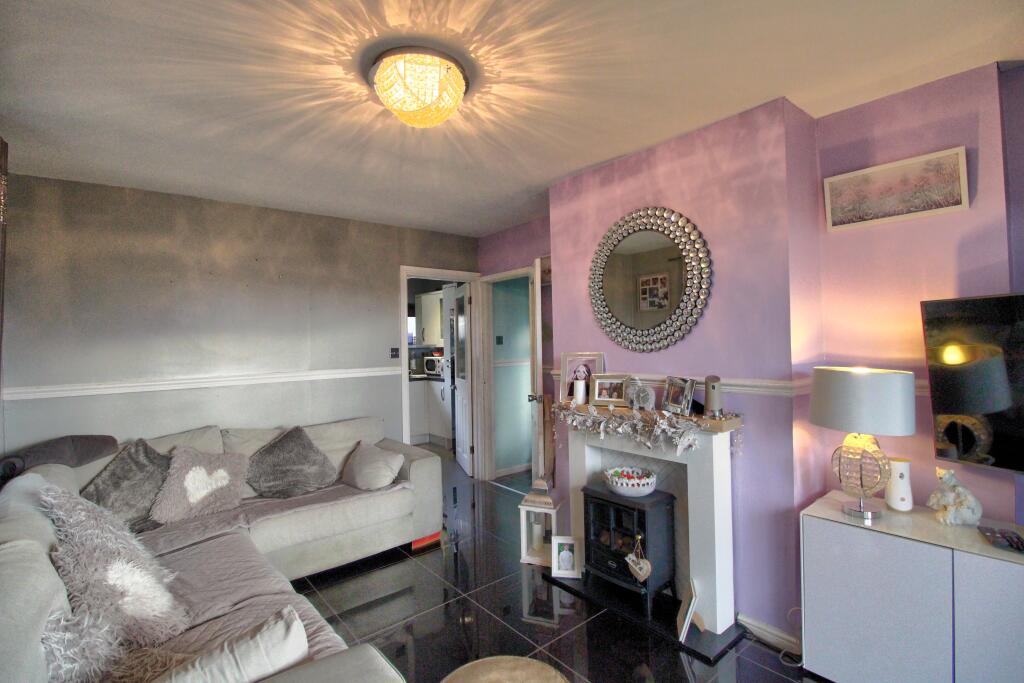 IMG_7472_3_4_Interior 4