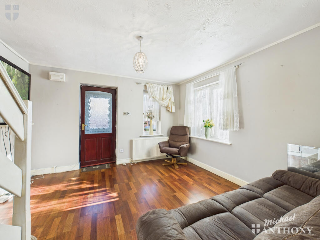 CAM03852G0-PR0424-STILL002