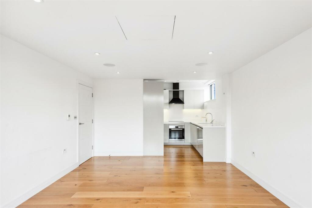 Linen House, W4 - FOR SALE