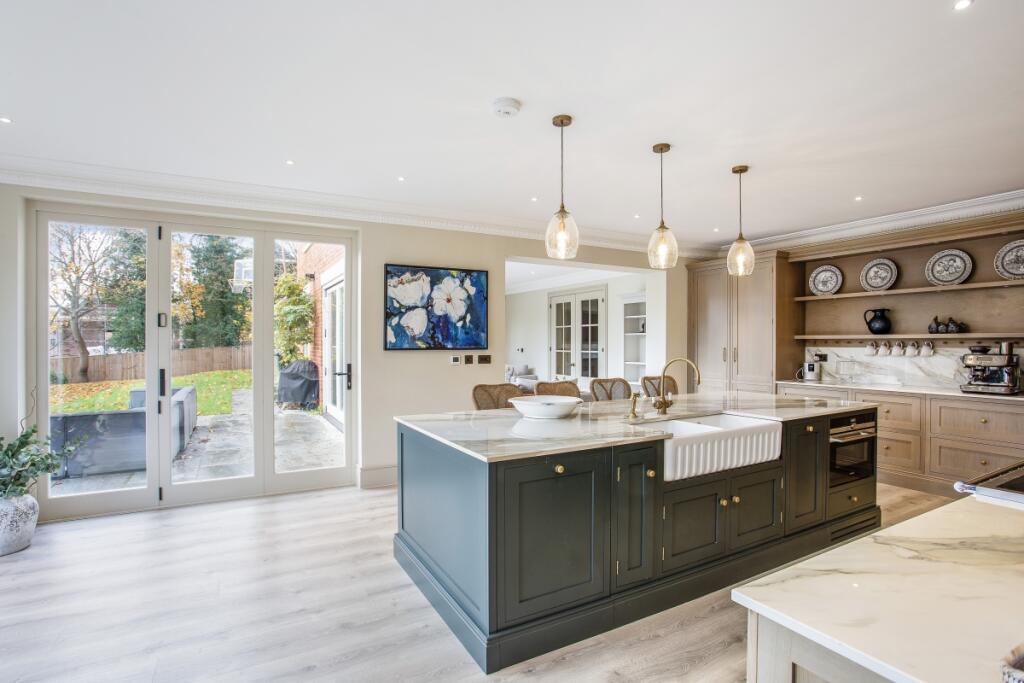 327548 1 The Pine...