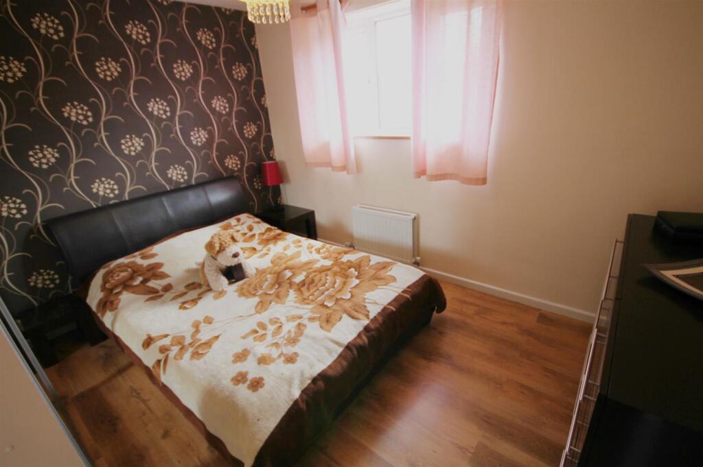 Master bedroom.JPG