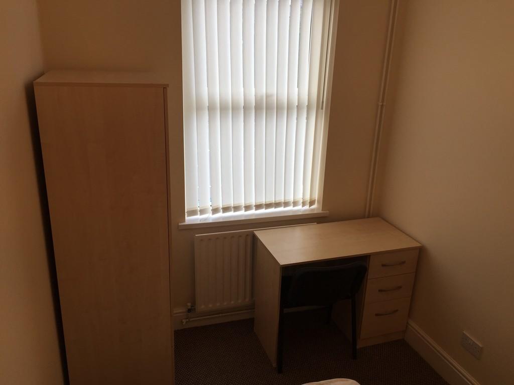 ROOM 1