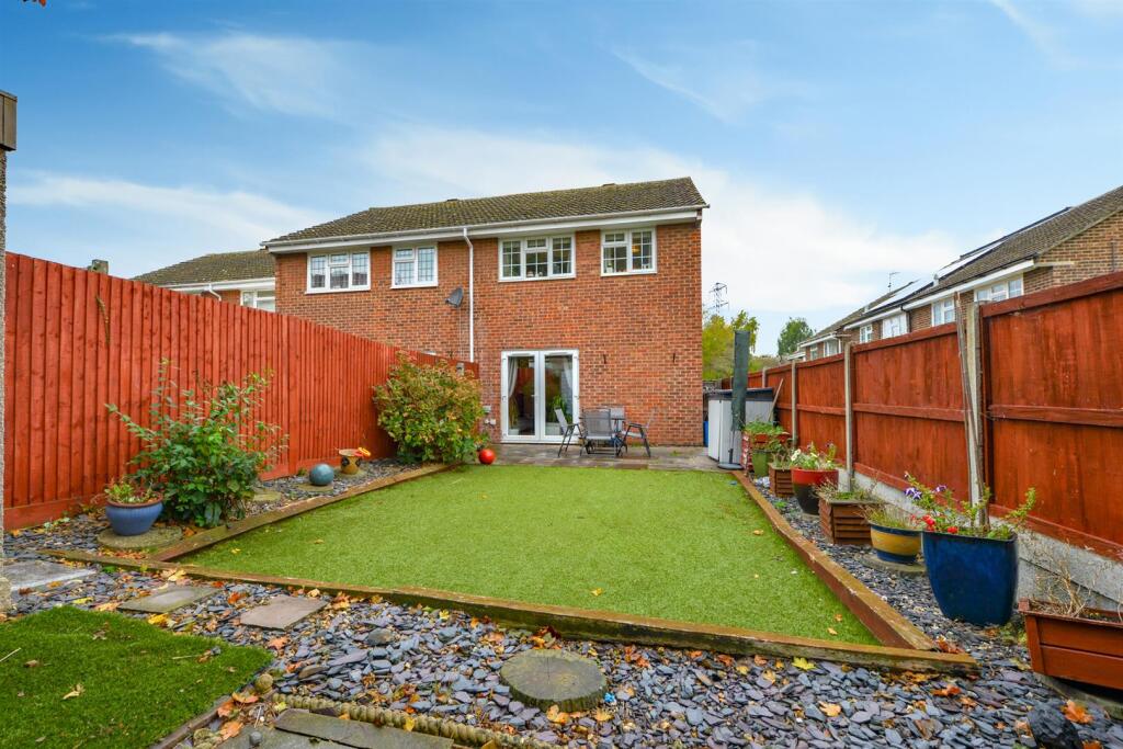 Cronin Close, Larkfield9.jpg