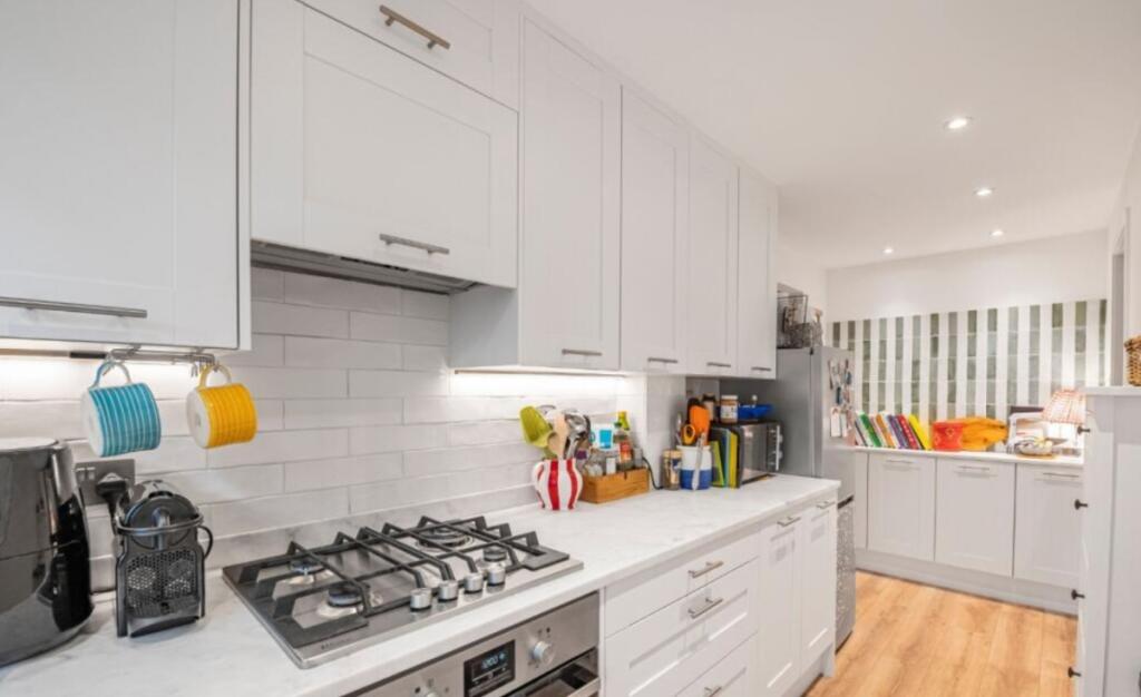 Kitchen 2