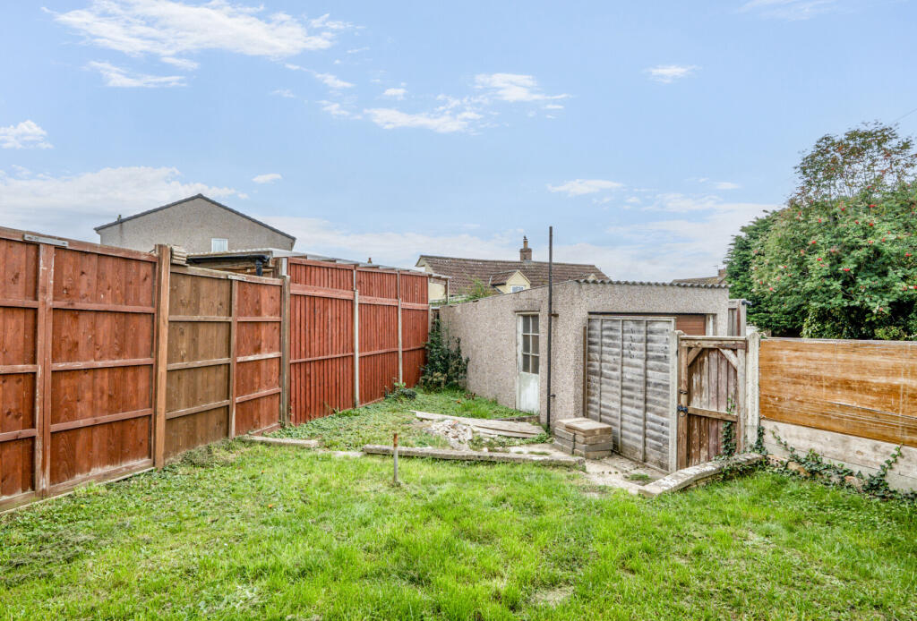 1370184-4-68f2740...