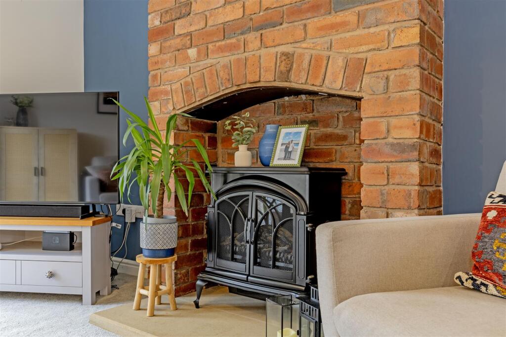 Reception Room-4.jpg