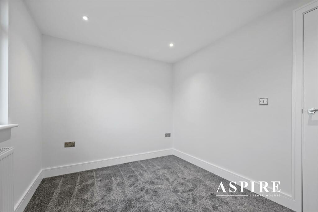 Aspire Estate Agents15.jpg