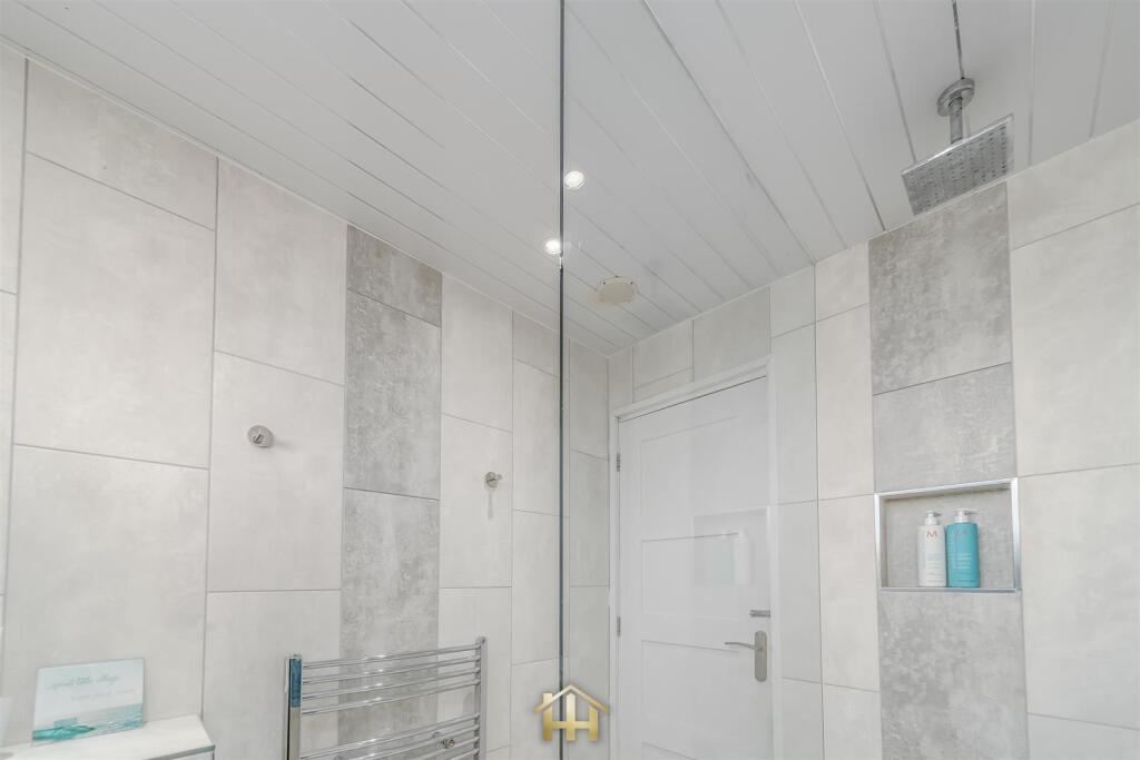 8 KETTINS TERR 191125 EDIT (36 of 46).jpg