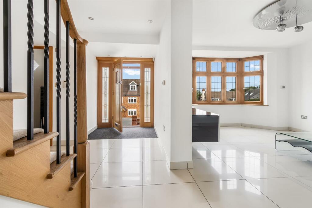 ENTRANCE HALL