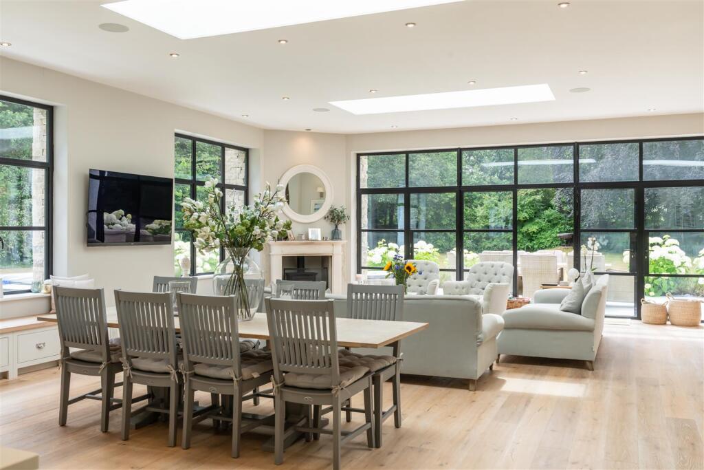 Dining/Living
