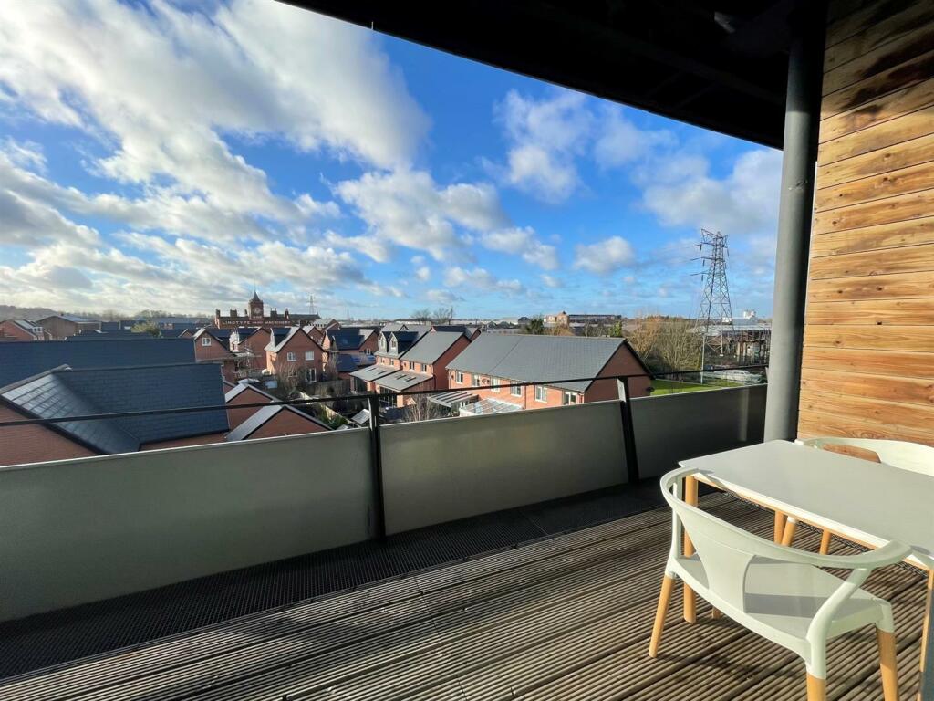 balcony.jpg