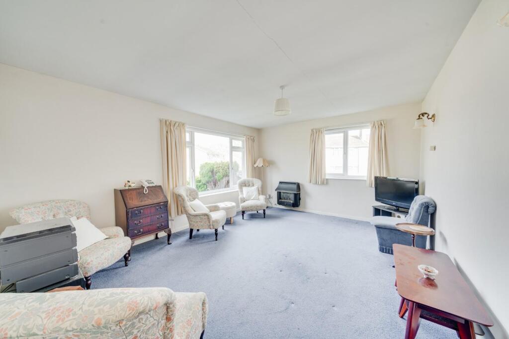 3 - sitting room.jpg