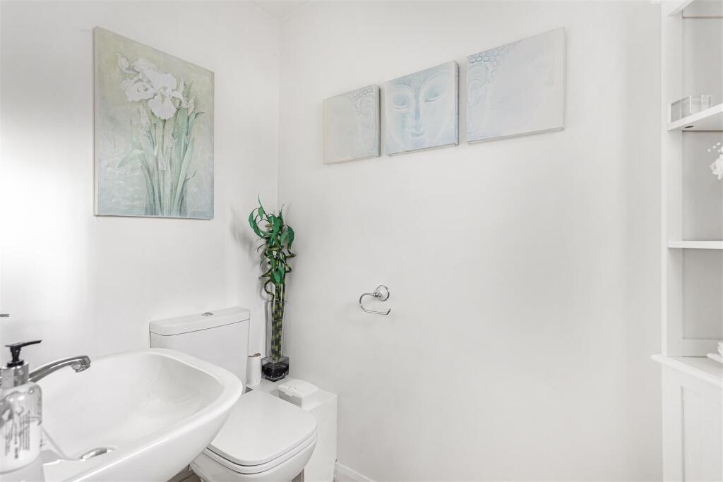 Wrens Avenue Bathroom.jpg