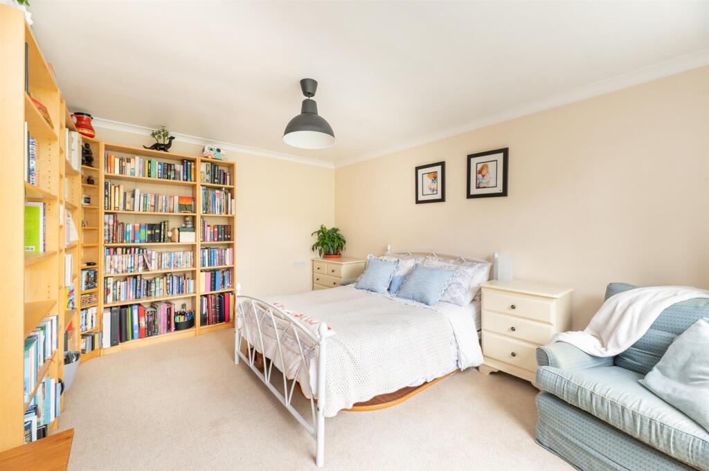 Dining Room (Currently A Bedroom)