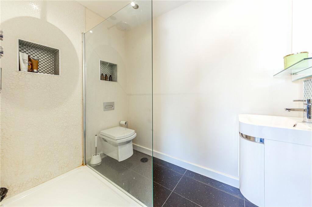 Ensuite