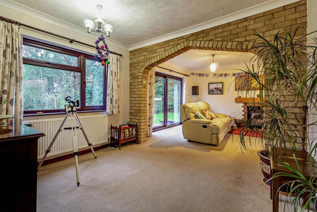 8674002-interior19-800.jpg