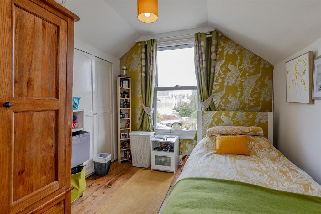 1 Brynland Avenue Bedroom 3