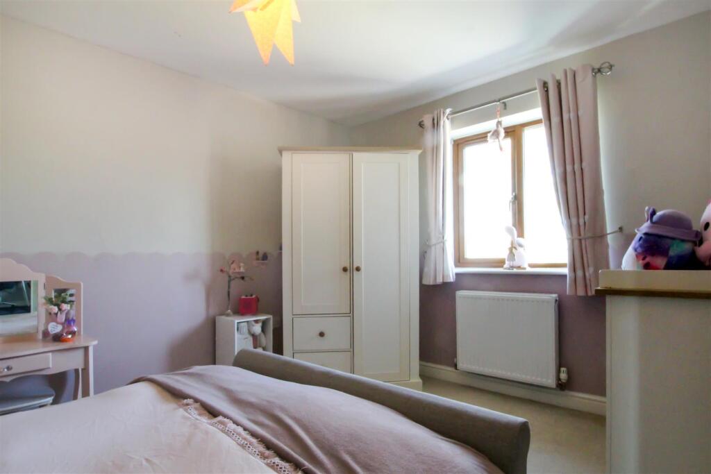 bedroom-2-9.jpg